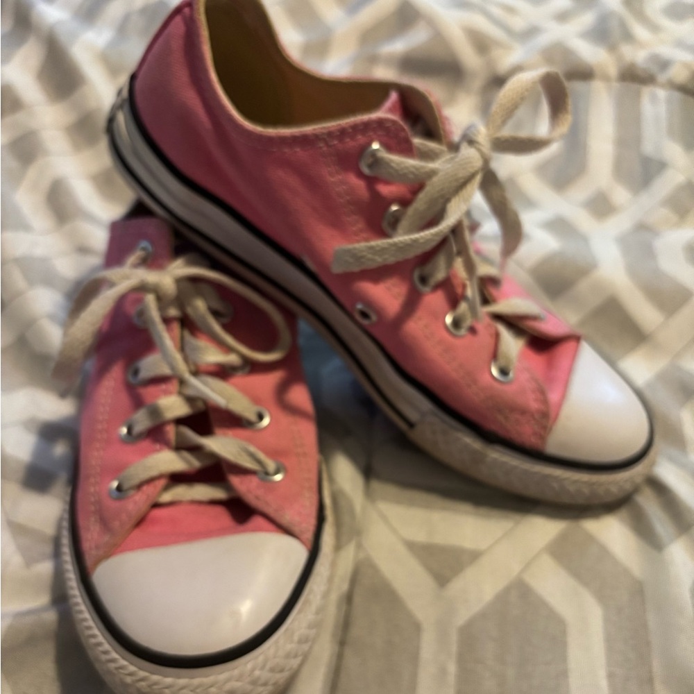 Converse All Stars Pink Preppy Casual Girls Chuck Taylor Size 2